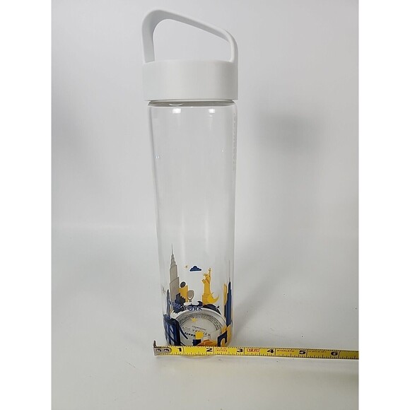 Starbucks You Are Here New York City 18.5 Oz Reusable Glass Water Bottle - Picture 7 of 11
